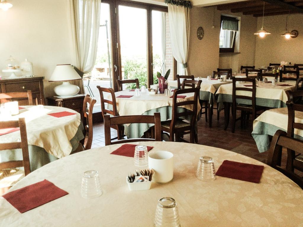 فندق كاستلْنْيوفو ديل غاردفي  Agriturismo Anna Caterina الغرفة الصورة