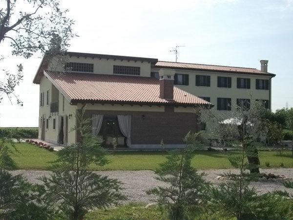 فندق كاستلْنْيوفو ديل غاردفي  Agriturismo Anna Caterina المظهر الخارجي الصورة